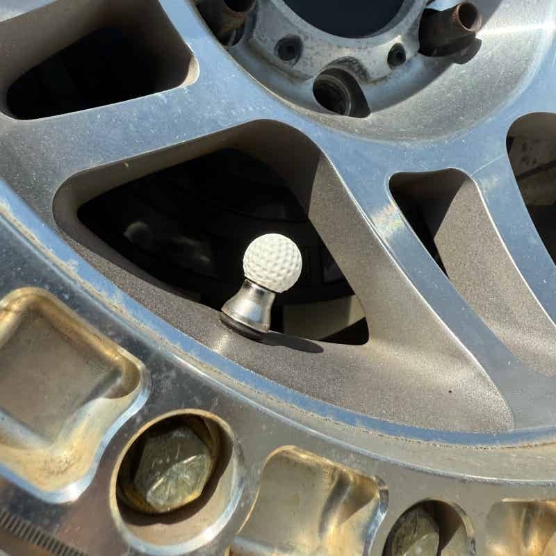 أغطية صمامات إطارات السيارات ع - مراجعة Motorcycle Valve Cover وسعره